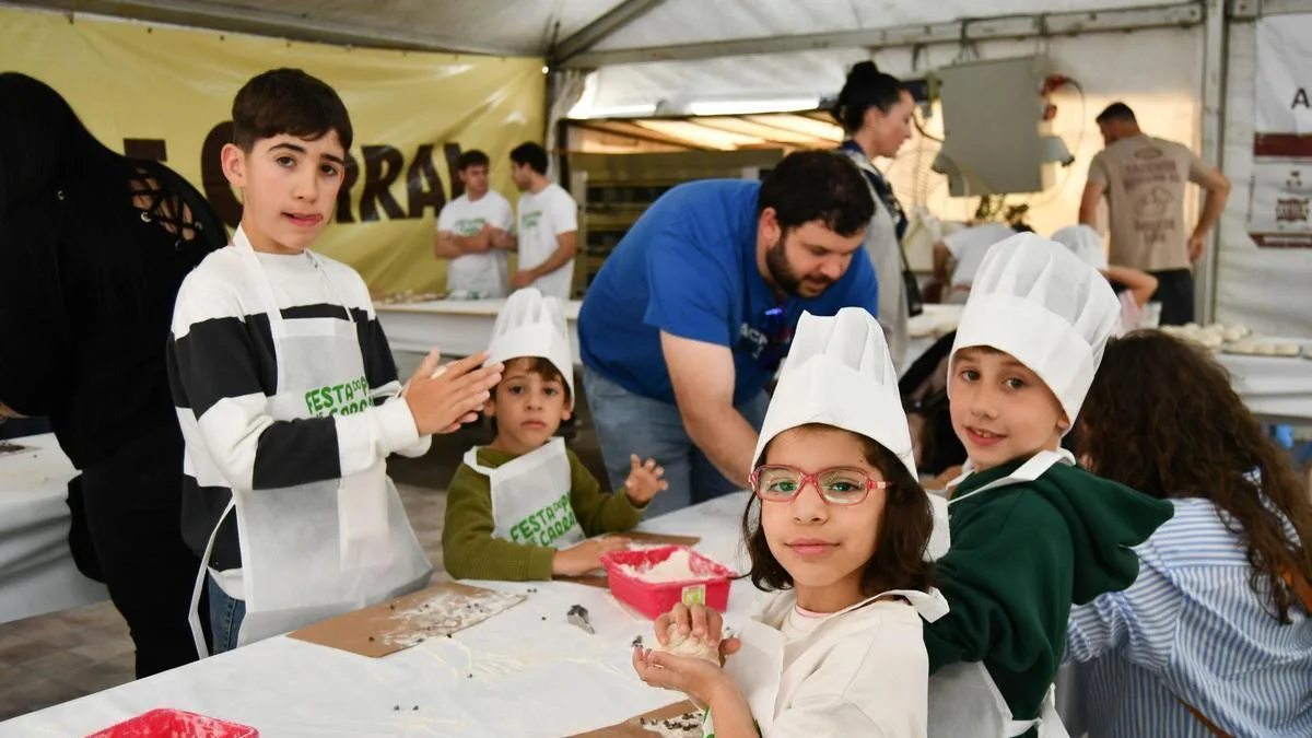 Carral promueve la tradición panadera con talleres infantiles en la Festa do Pan