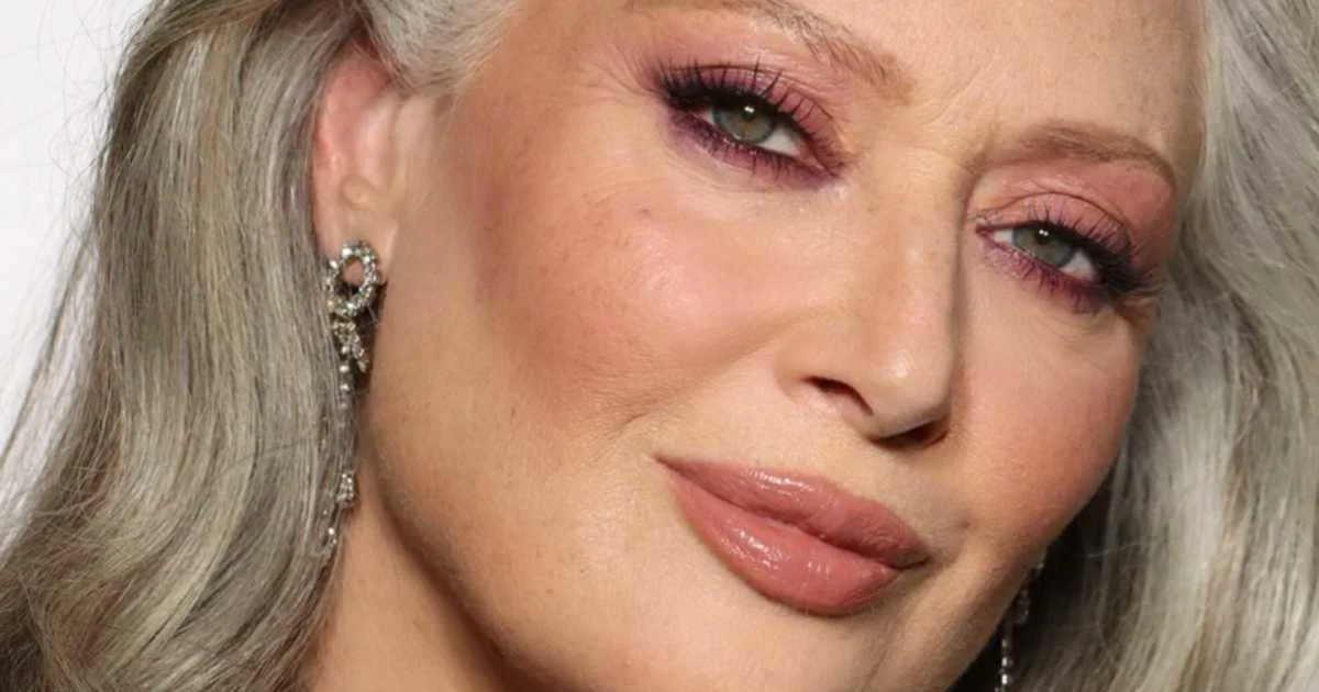 Claves para un maquillaje natural y favorecedor en madres de graduación