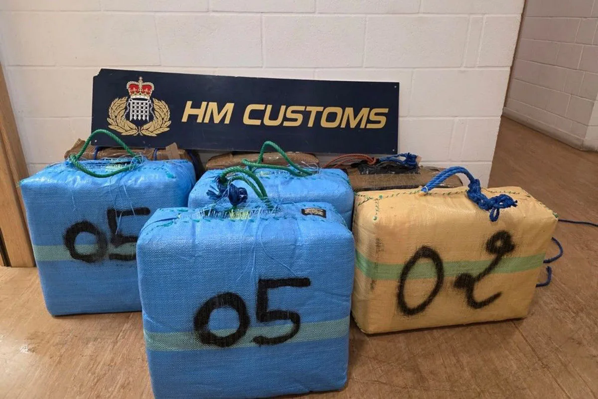 Dos jóvenes españoles detenidos en Gibraltar con 280 kilos de hachís procedentes de Ceuta