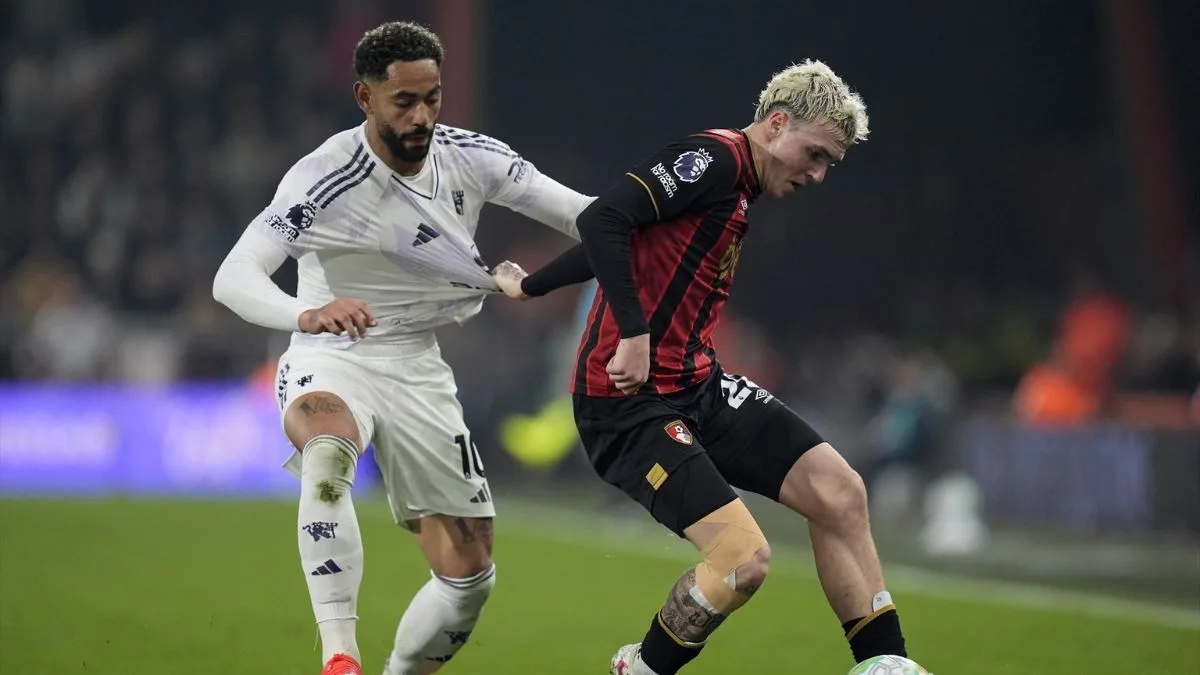 El Bournemouth retira a Álex Jiménez de convocatoria mientras investiga contacto con menor