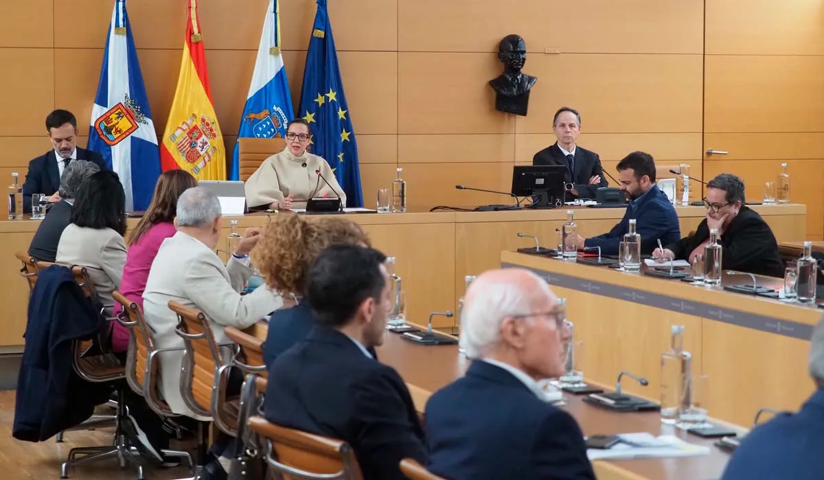El Cabildo de Tenerife asumirá el aumento energético para agua y transporte público