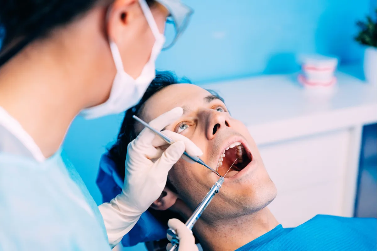 El Gobierno destina 60 millones para ampliar la atención bucodental pública a mayores de 65 años