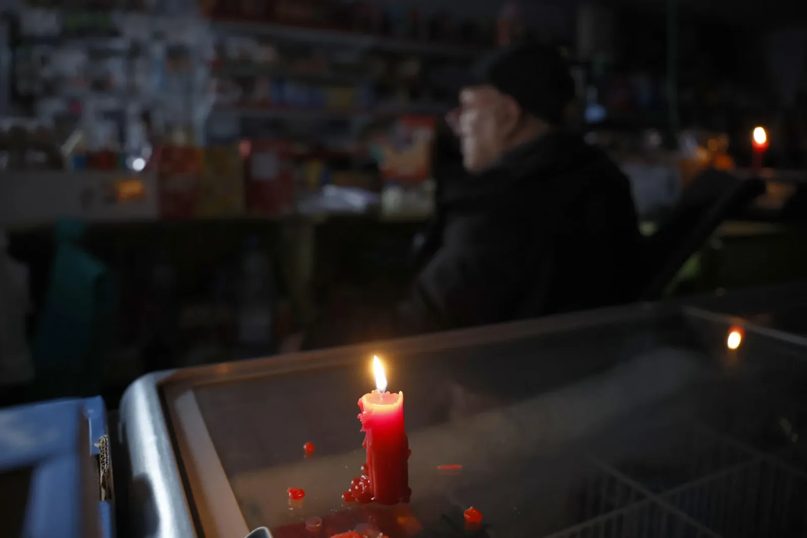FACUA denuncia a eléctricas por retrasos en indemnizaciones tras apagón eléctrico