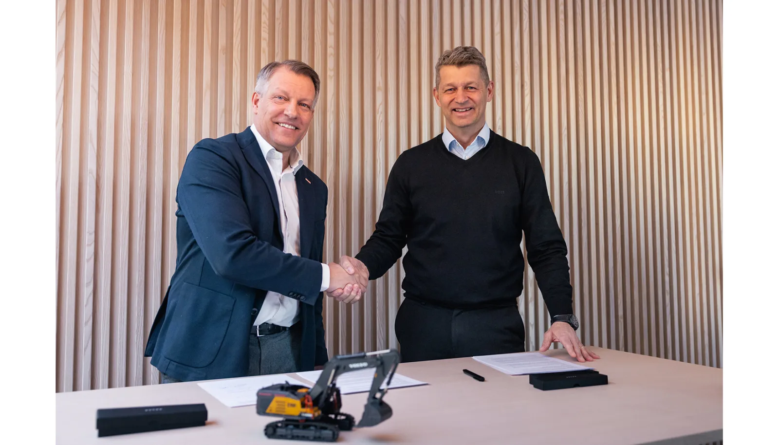 Hitachi Energy y Volvo CE unen fuerzas para impulsar la construcción con cero emisiones