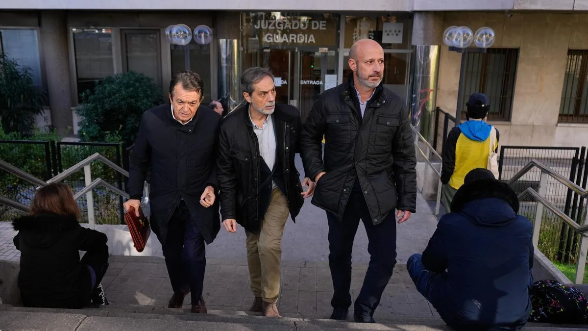 Investigación revela vínculos entre Plus Ultra, ministerio y Zapatero en rescate económico