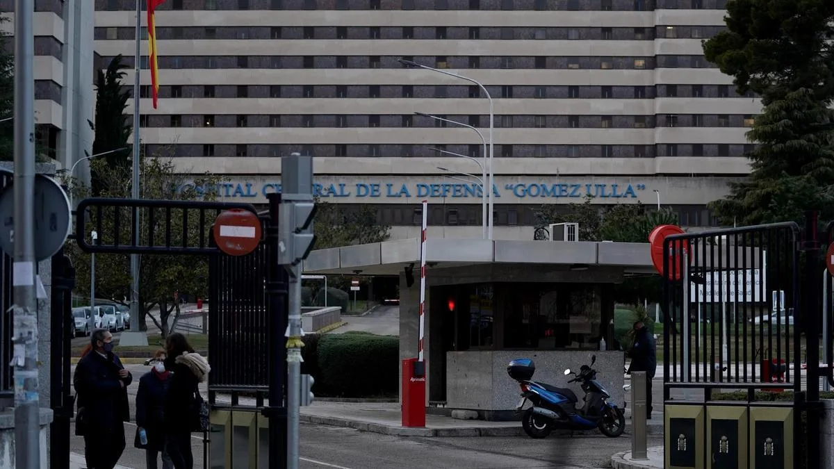 Pasajeros del crucero con hantavirus serán aislados sin contacto en el hospital Gómez Ulla