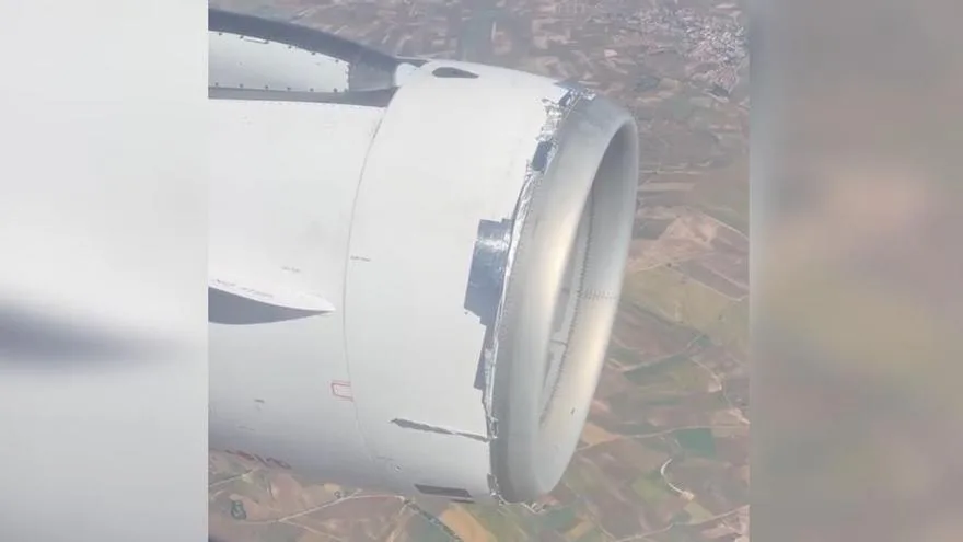 Poty Castillo relata el susto en un vuelo al detectar un desperfecto junto al motor del avión
