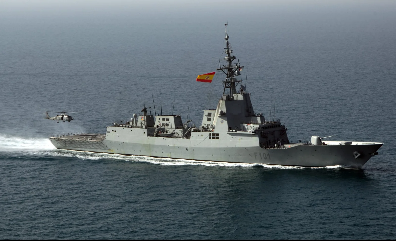 Reflexiones sobre la Armada Española a través de un manual contemporáneo