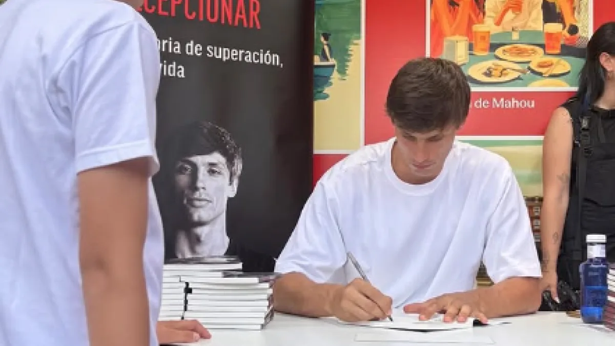 Robin Le Normand presenta su autobiografía y revela su camino de superación personal