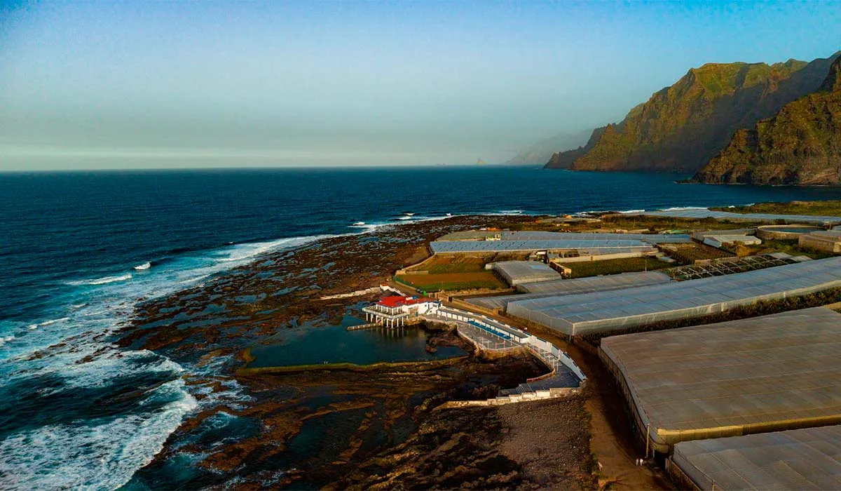 Tribunal Supremo confirma demolición del club Charco de la Arena para restaurar zona natural