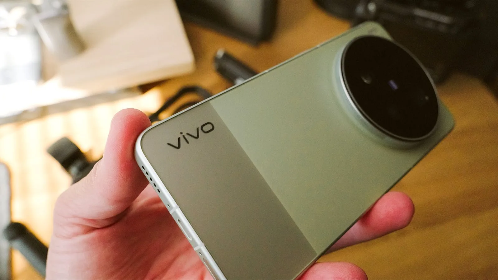 Vivo destaca en fotografía móvil con tecnología ZEISS y diseño innovador