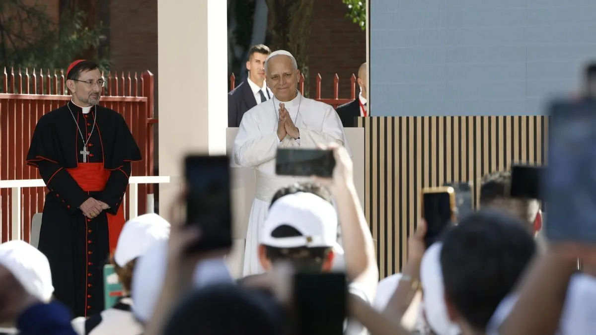 Vecinos de Lucero soportan el calor para recibir al Papa León XIV en CEDIA 24 Horas