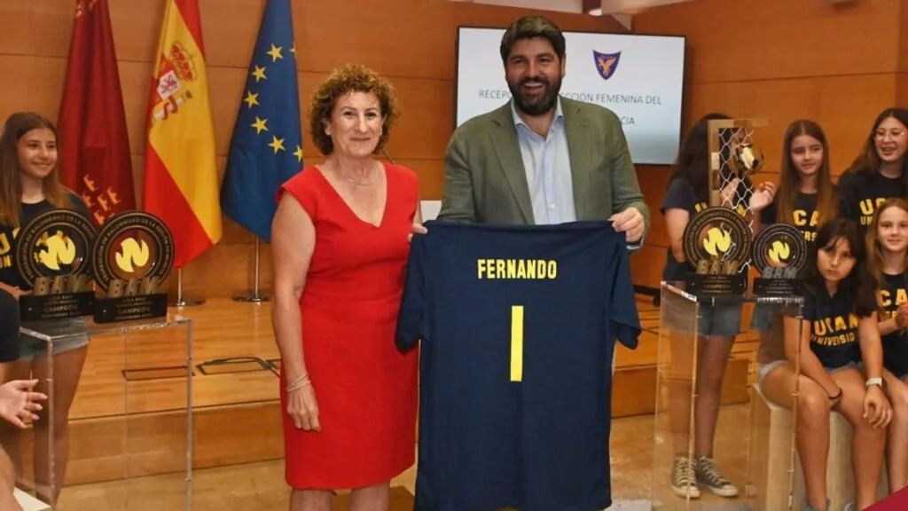 El UCAM Balonmano Murcia femenino logra el ascenso a División de Honor Oro