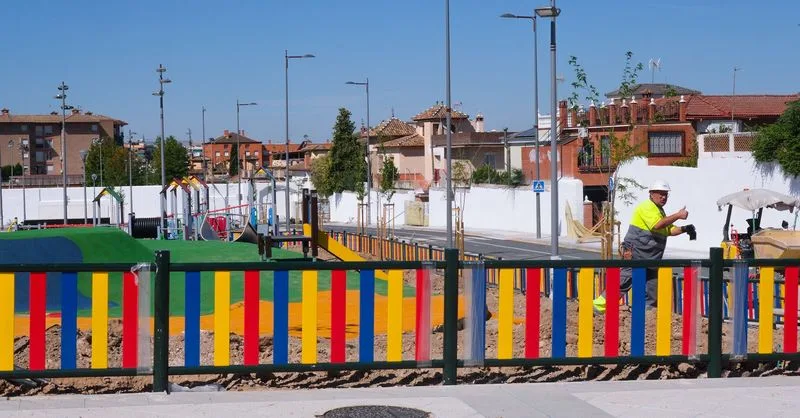 Avanza la urbanización de Mondragones con nuevas áreas de ocio y viviendas modernas