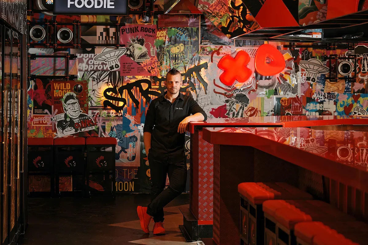 Dabiz Muñoz inaugura una nueva sede de StreetXO en el centro gastronómico de Ibiza