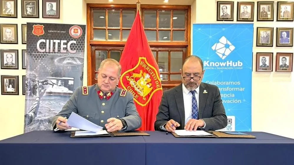 Ejército de Chile y Know Hub suscriben alianza para potenciar innovación tecnológica en defensa