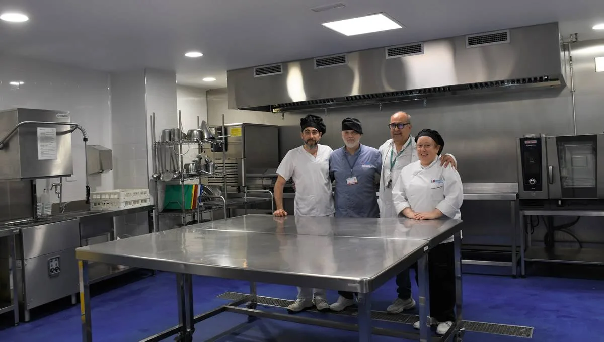 El Hospital Ramón y Cajal estrena cocina especializada en dietas terapéuticas