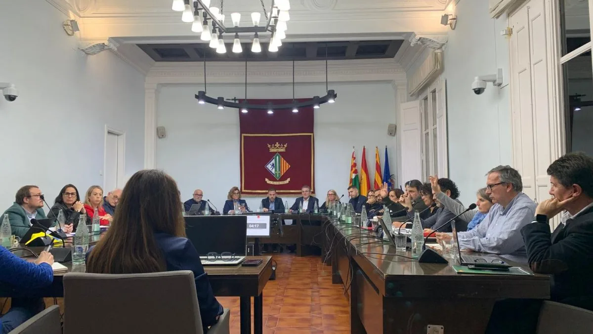 El pleno impulsa la adjudicación del nuevo contrato de residuos y reactiva el Plan de Movilidad