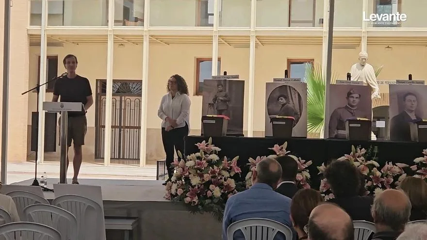 Entrega de los restos de cuatro fusilados de la Guerra Civil en Gandia reaviva la memoria histórica