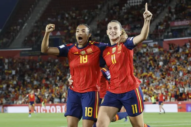 España e Inglaterra disputan la clasificación para el Mundial femenino en un duelo clave