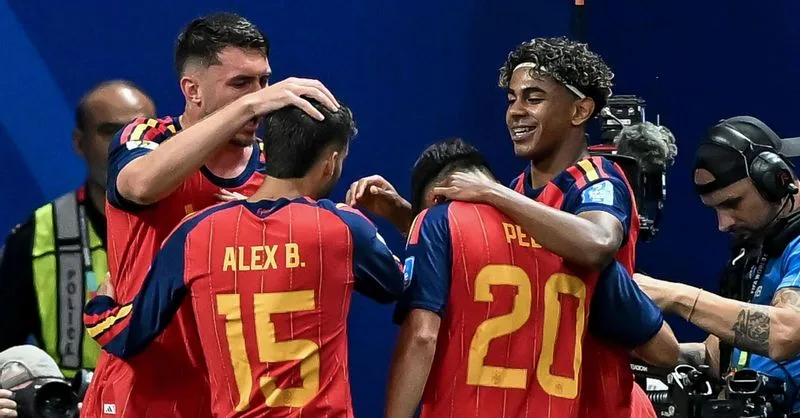 España se enfrentará a Austria en los octavos del Mundial tras décadas de espera