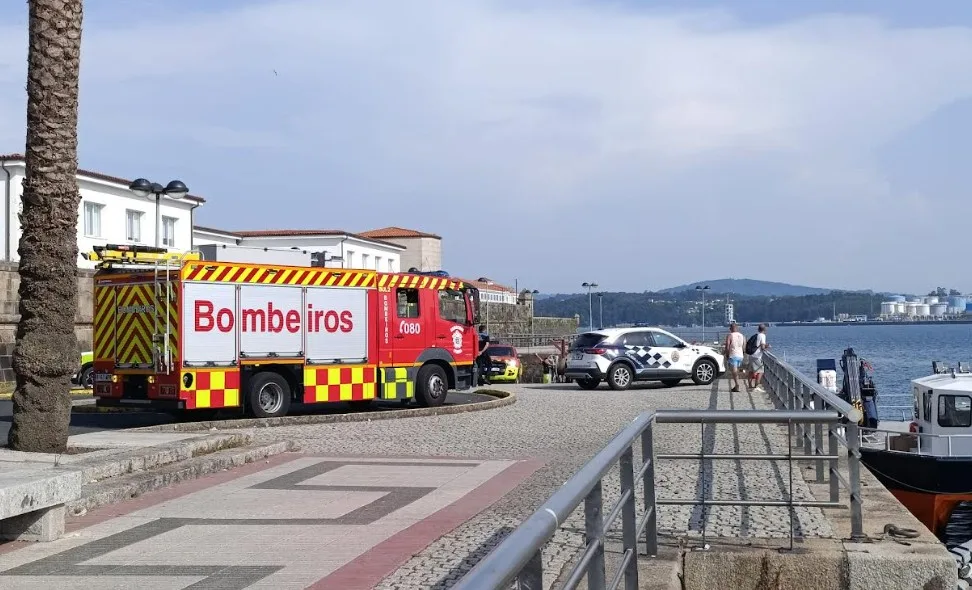 Fallece un hombre de 78 años tras una indisposición mientras nadaba en Doniños