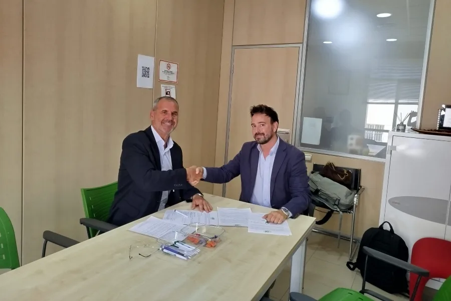 Helvetia Caser y el Colegio de Mediadores de Málaga renuevan su alianza para potenciar formación