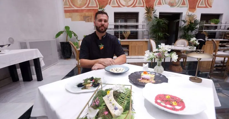 Hospes Palacio del Bailío renueva su oferta gastronómica para el verano en Córdoba