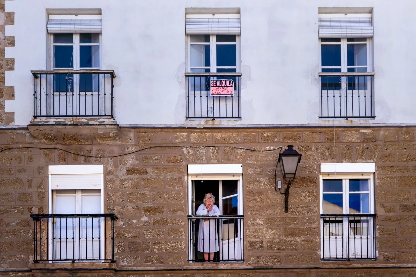 La edad discrimina a los mayores en el alquiler de viviendas en Andalucía