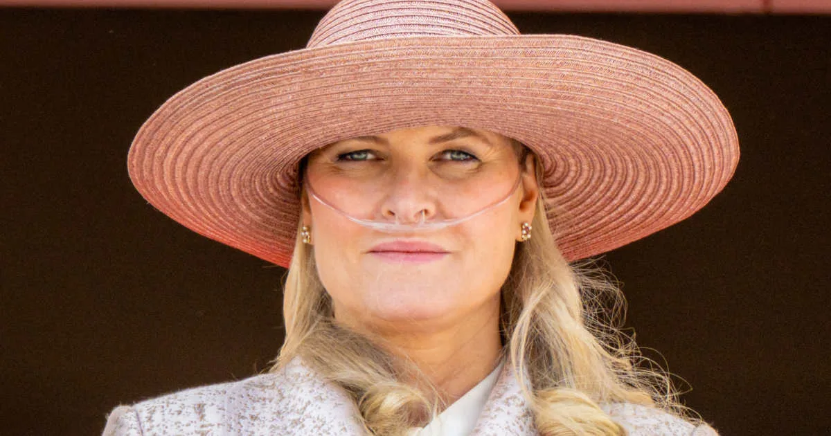 La princesa Mette-Marit de Noruega recibe un trasplante de pulmón para mejorar su salud