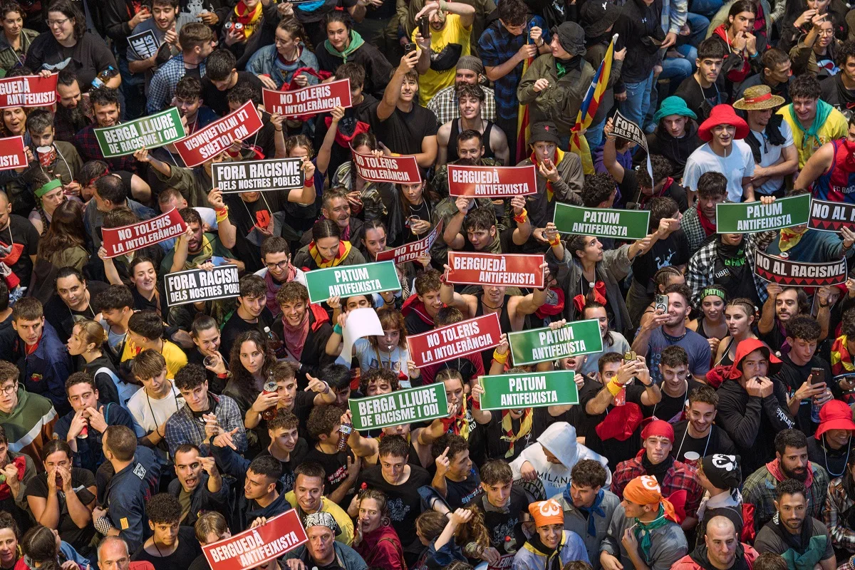 La protesta contra Sílvia Orriols en la Patum refleja tensiones políticas recurrentes en Berga