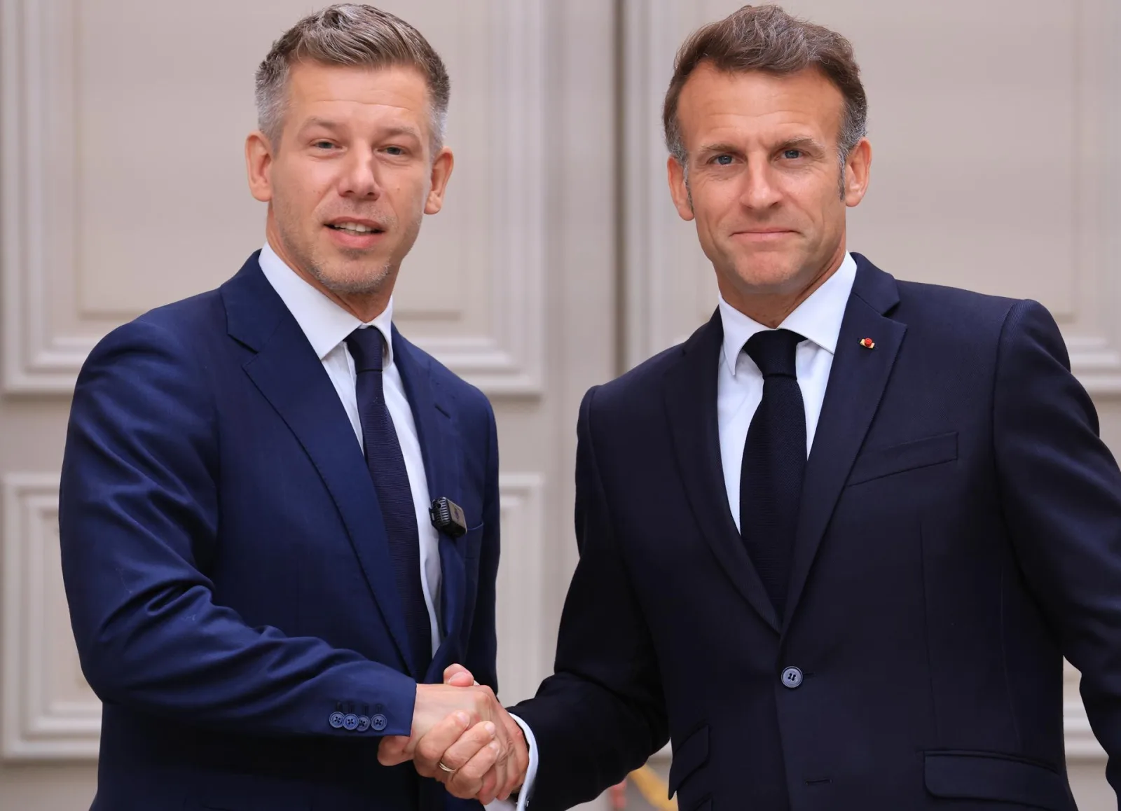 Macron urge retomar negociaciones para adhesión de Ucrania a la Unión Europea