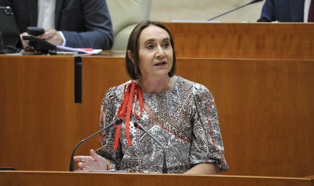 María Jesús Salvatierra asume la portavocía de Salud en Extremadura con enfoque en gestión responsable