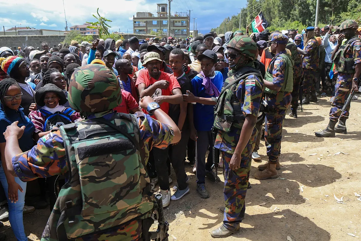 Protestas en Kenia rechazan centro de aislamiento para estadounidenses expuestos al ébola