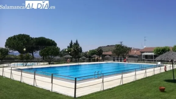 Vilvestre lanza licitación urgente para el bar de la piscina municipal con base de 200 euros