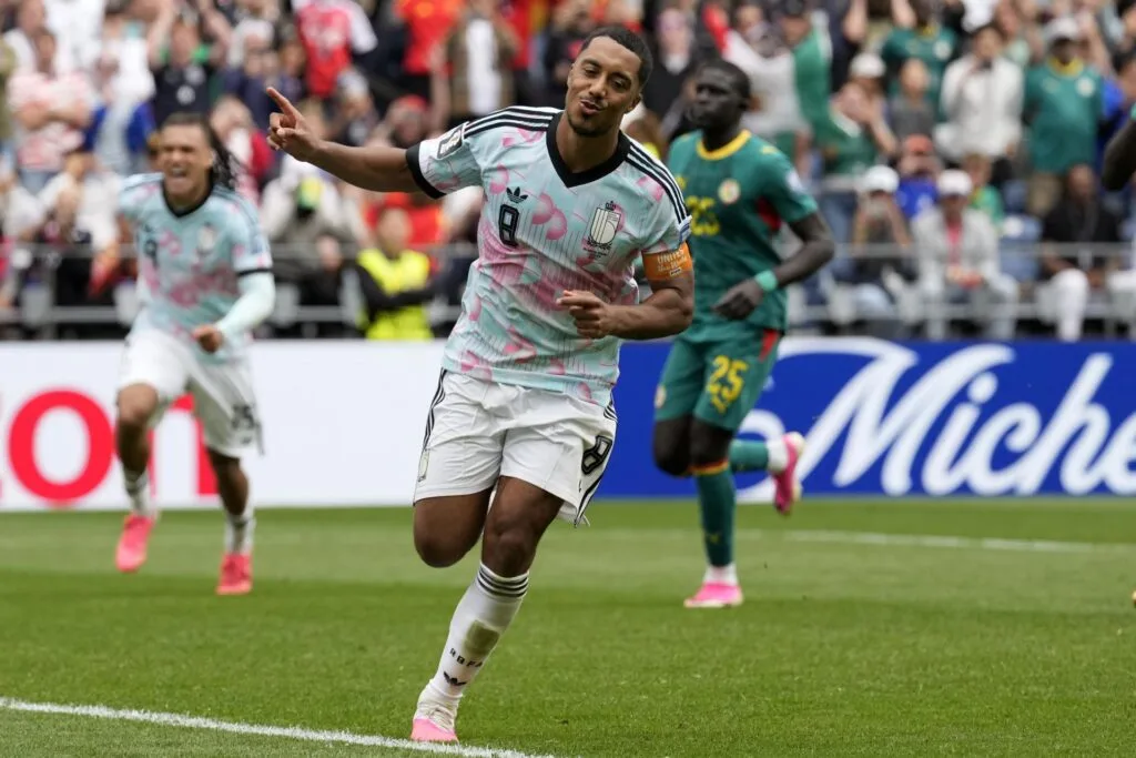 Bélgica supera a Senegal en un partido agónico y avanza a octavos en el Mundial 2026