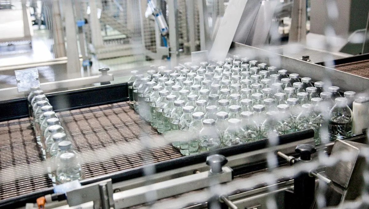 El conflicto en Oriente Medio frena la producción farmacéutica en Europa para 2026