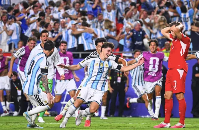 Julián Álvarez define y Argentina avanza a semifinales tras vencer a Suiza en prórroga