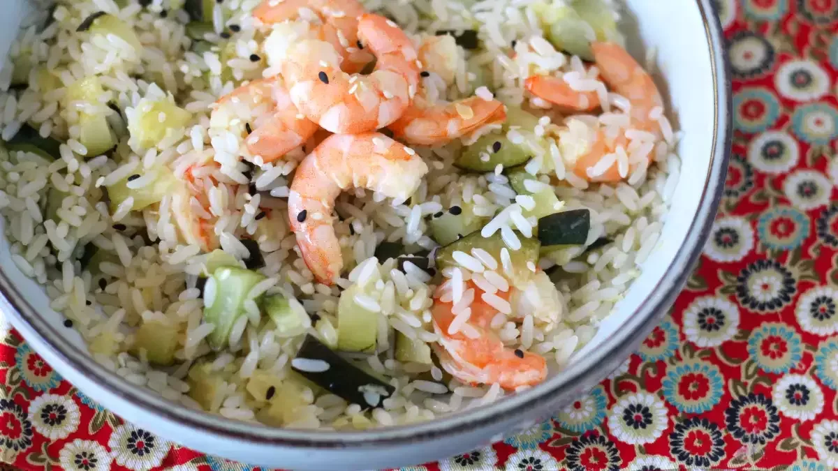 Recetas veraniegas prácticas y frescas para comidas ligeras y nutritivas