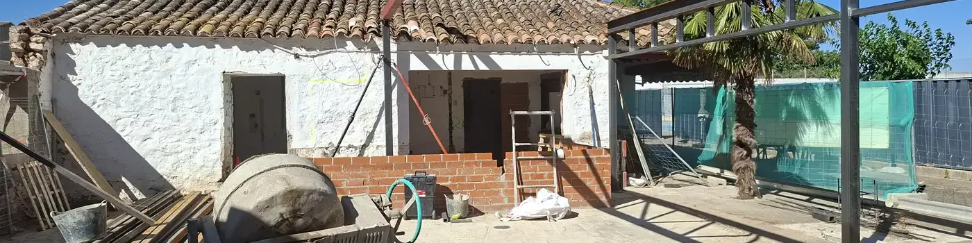 Renovación y ampliación del Complejo Deportivo Municipal de Longares